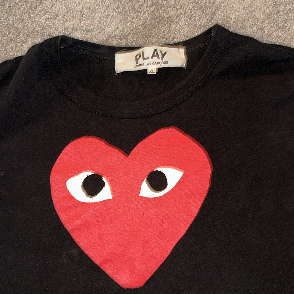 COMME DES GARÇON PLAY HEART TEE - Picture 2 of 4
